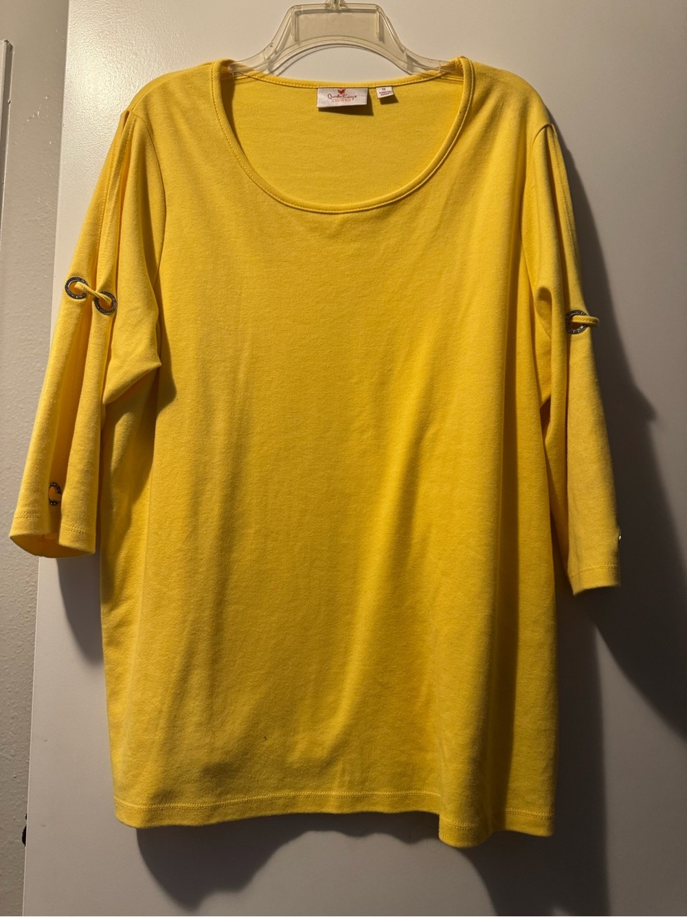Quacker Factory Yellow Scoop Neck 3/4 Sleeve Top